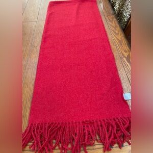 NWT Liz Claiborne Vibrant Red Scarf/Wrap
